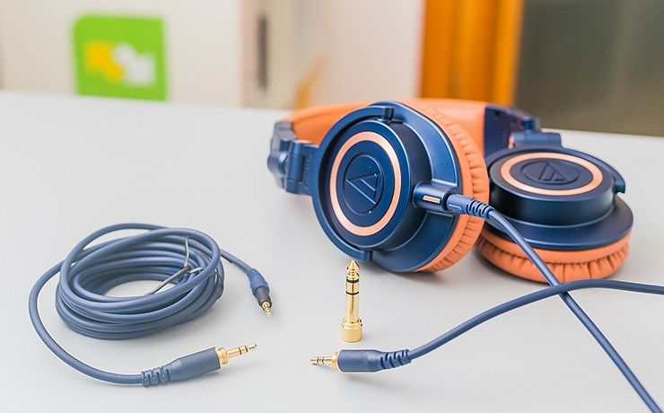 Audio-Technica-ATH-M50X-cables