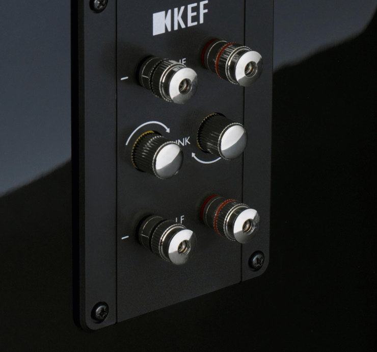 kef-r300-connectors-backside