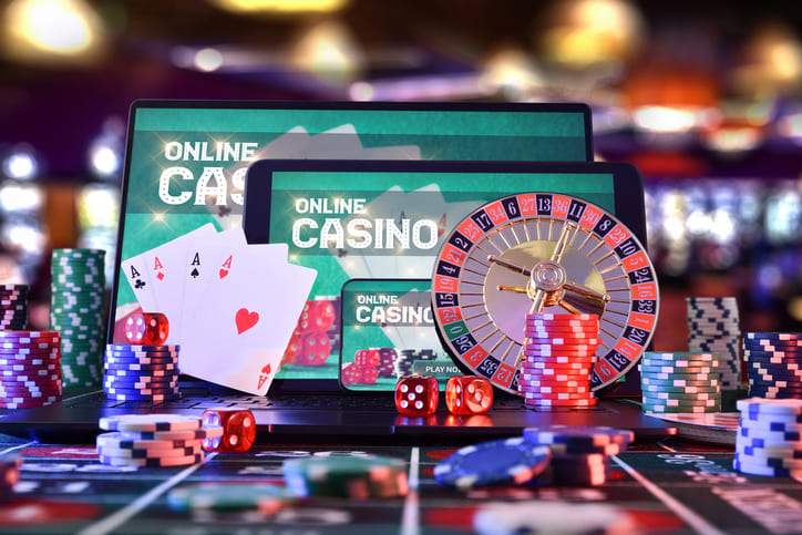 Experience Luxury Gambling at Golden Lady Casino