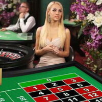 Schickeria Spielautomat durch Microgaming-Ernährer Slot Sphinx Besondere eigenschaften