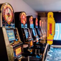 Bezpečné operace v kasinu Win Airlines pro uživatele z České republiky